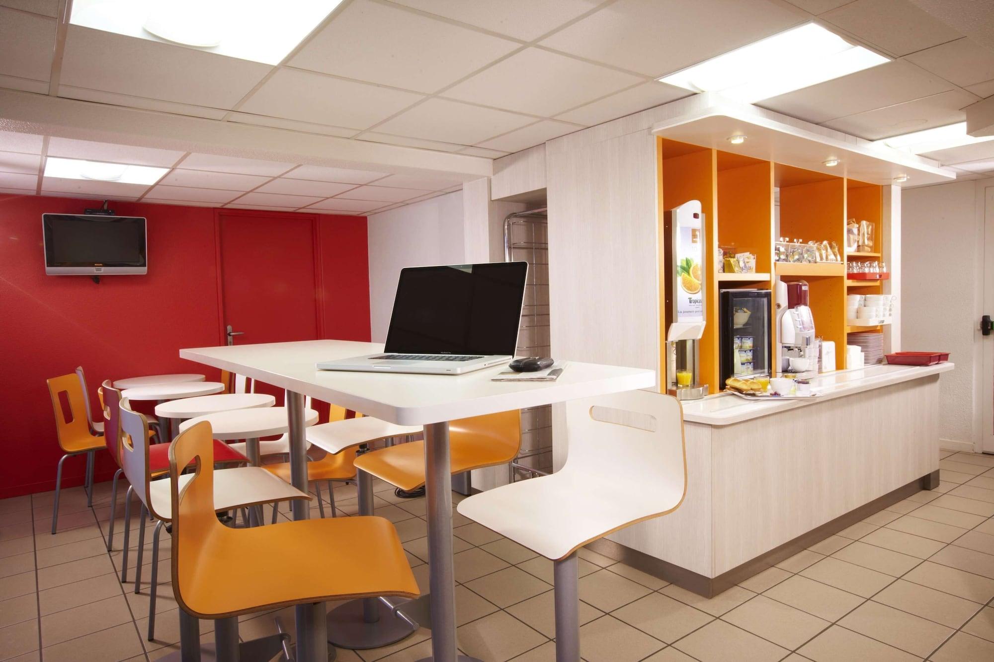 Premiere Classe Villepinte Centre - Parc Des Expositions Luaran gambar